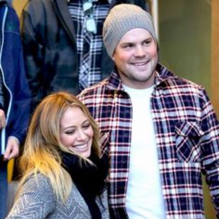Hilary Duff &  Mike Comrie before their divorce.